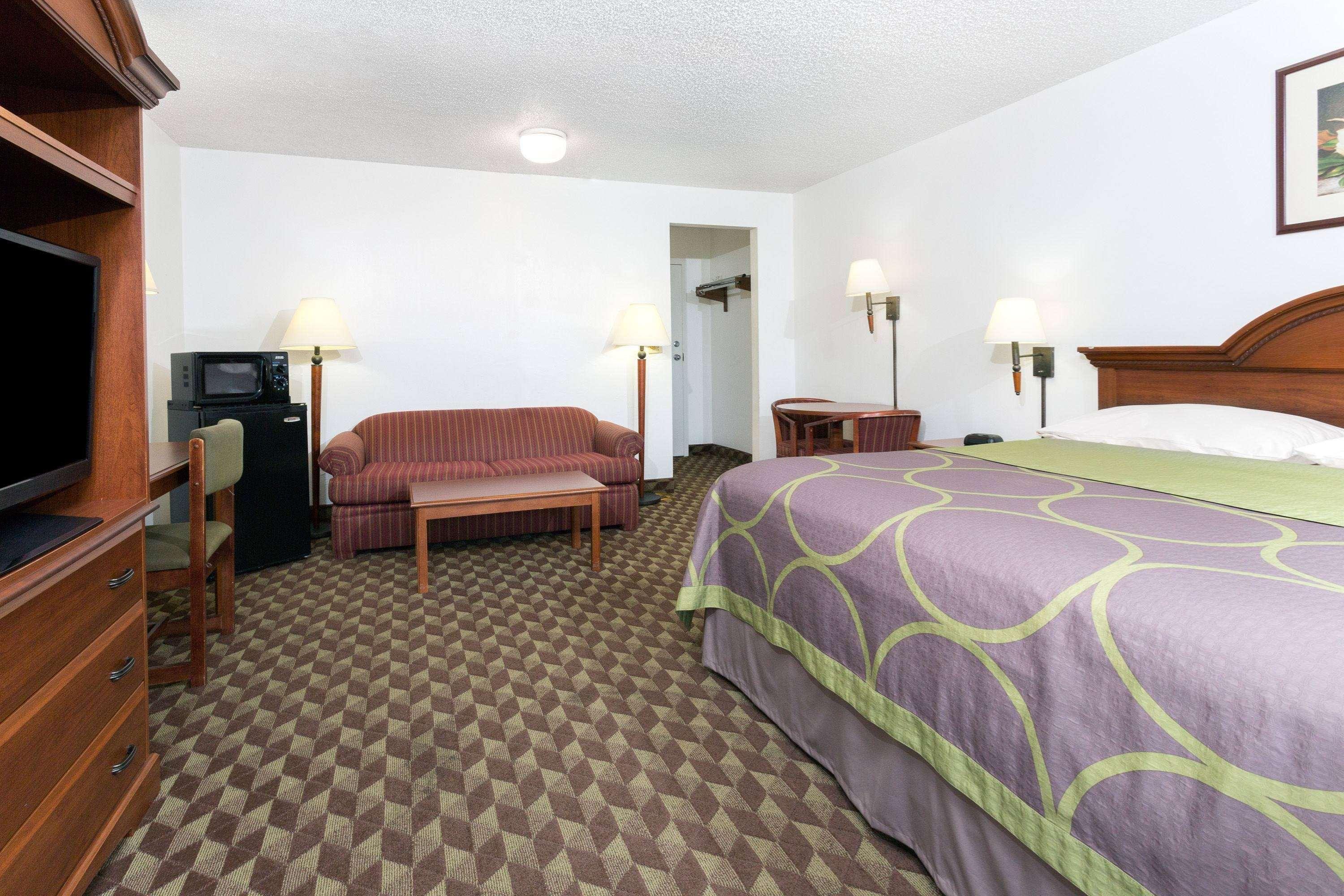 Super 8 By Wyndham Riviera Beach West Palm Beach Екстериор снимка